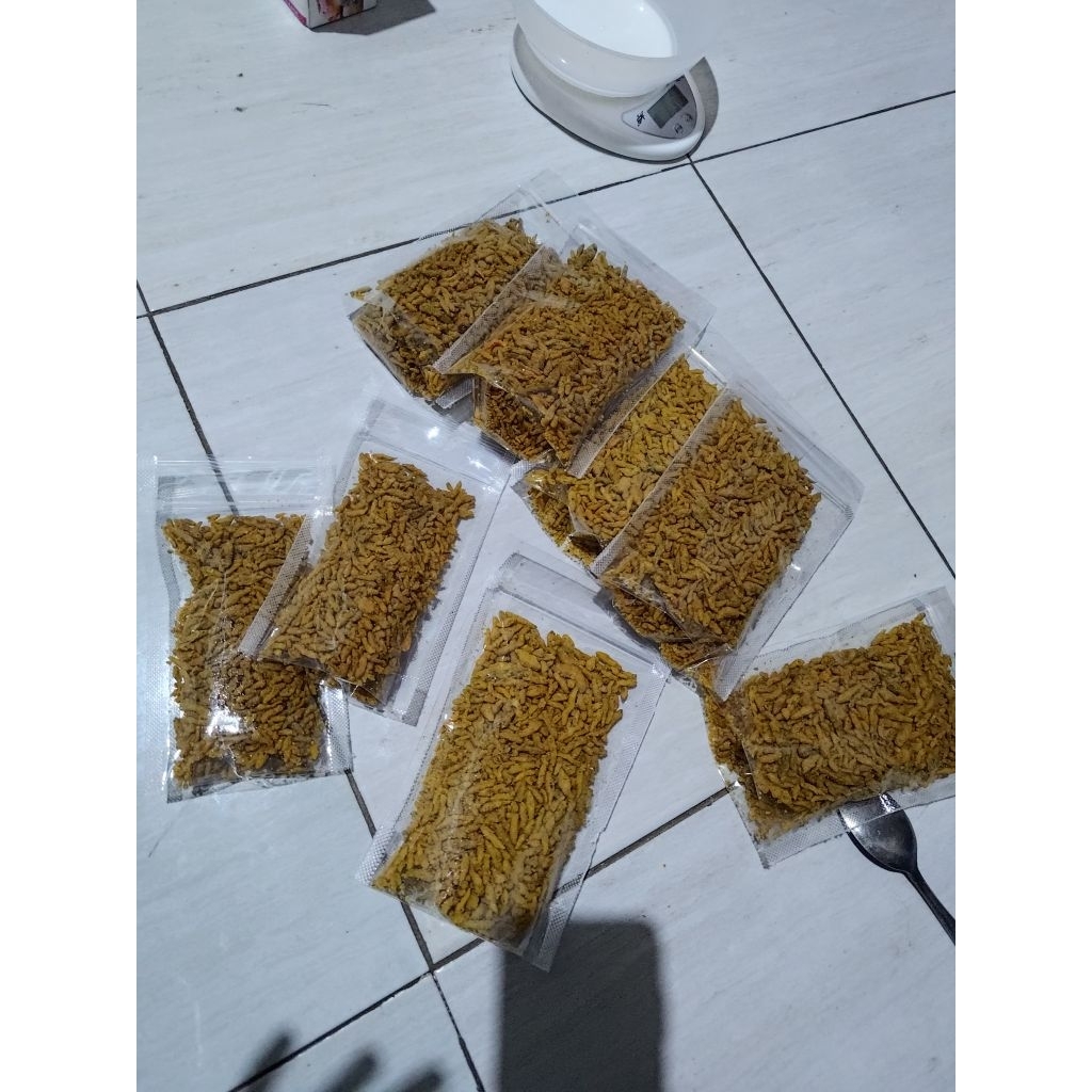 Yummy Mamii Ikan Sruwet Crispy Ikan Cetol Ikan Teri Crispy Khas Telaga Menjer Wonosobo (100Gr)