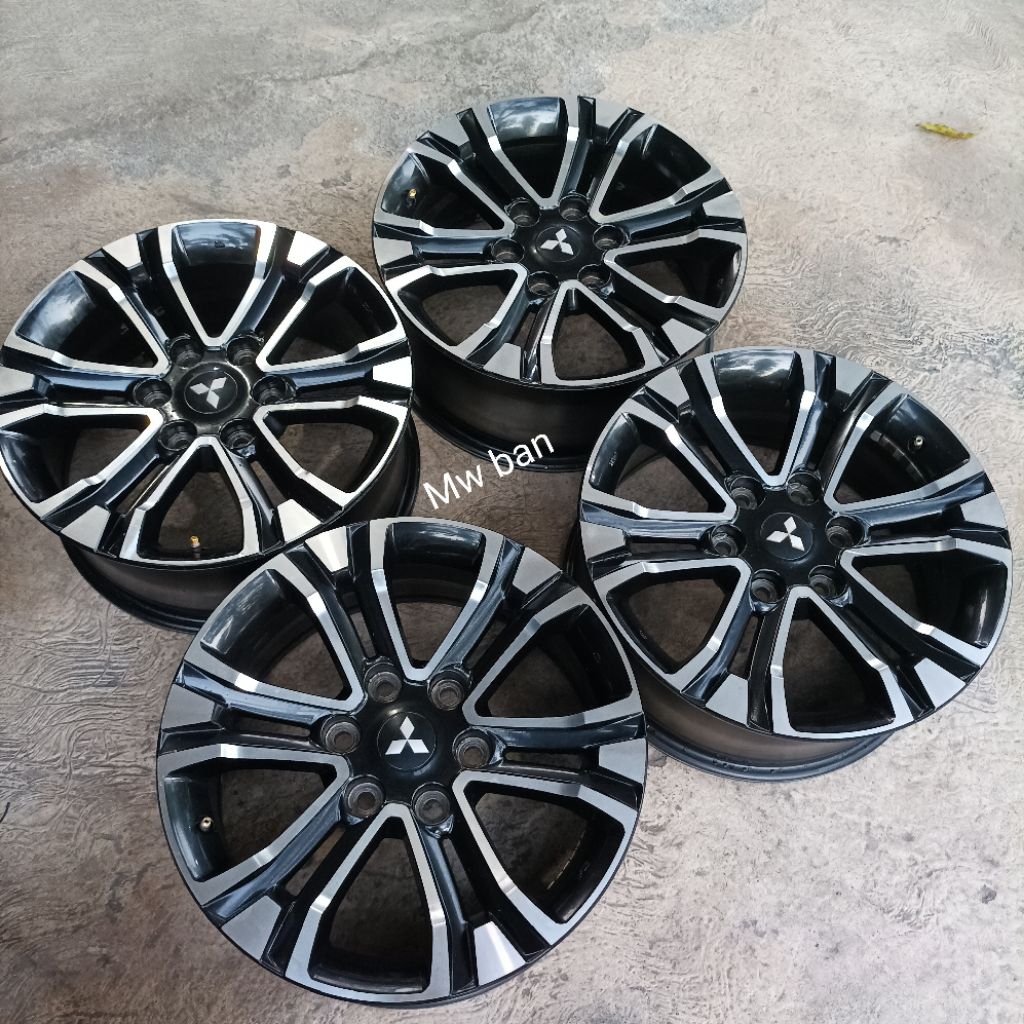 velg pajero rockford R18 pcd 6x139 original Mitsubishi