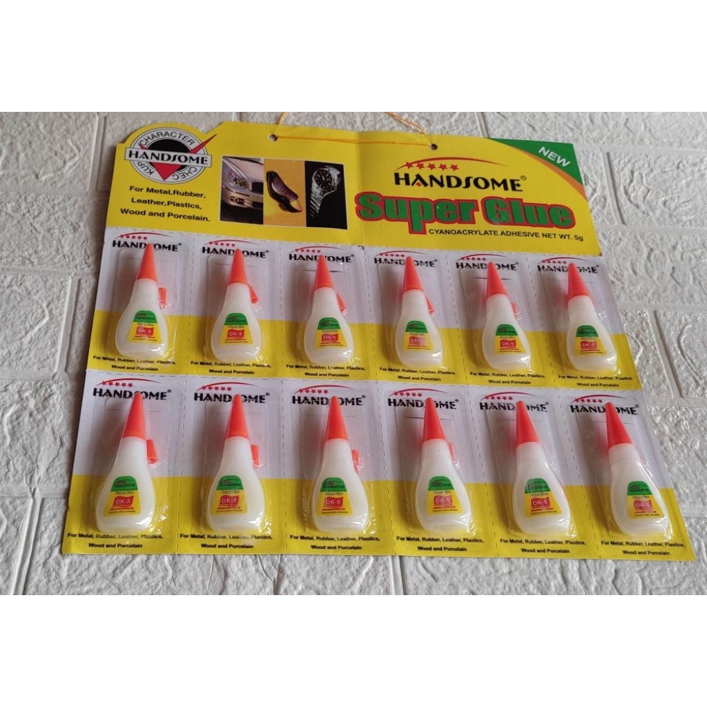

Lem Korea Super Glue Besar Renceng isi 12 Pcs