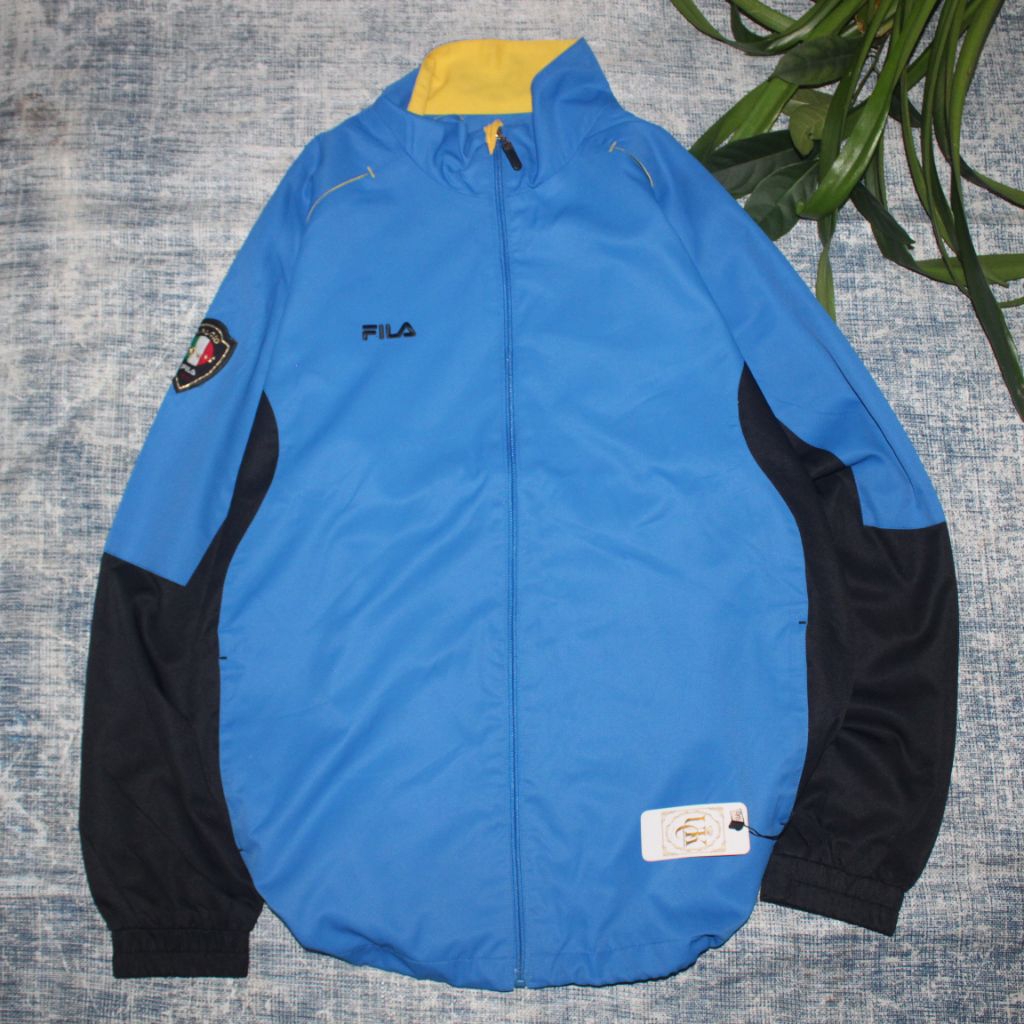 KODE 89 /JAKET TRACTOP FILA/UGIKITTY