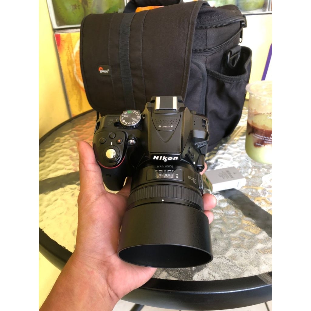 Nikon D5300 + Lensa Fix Yongnuo 50mm f/1.8 | Bekas Mulus