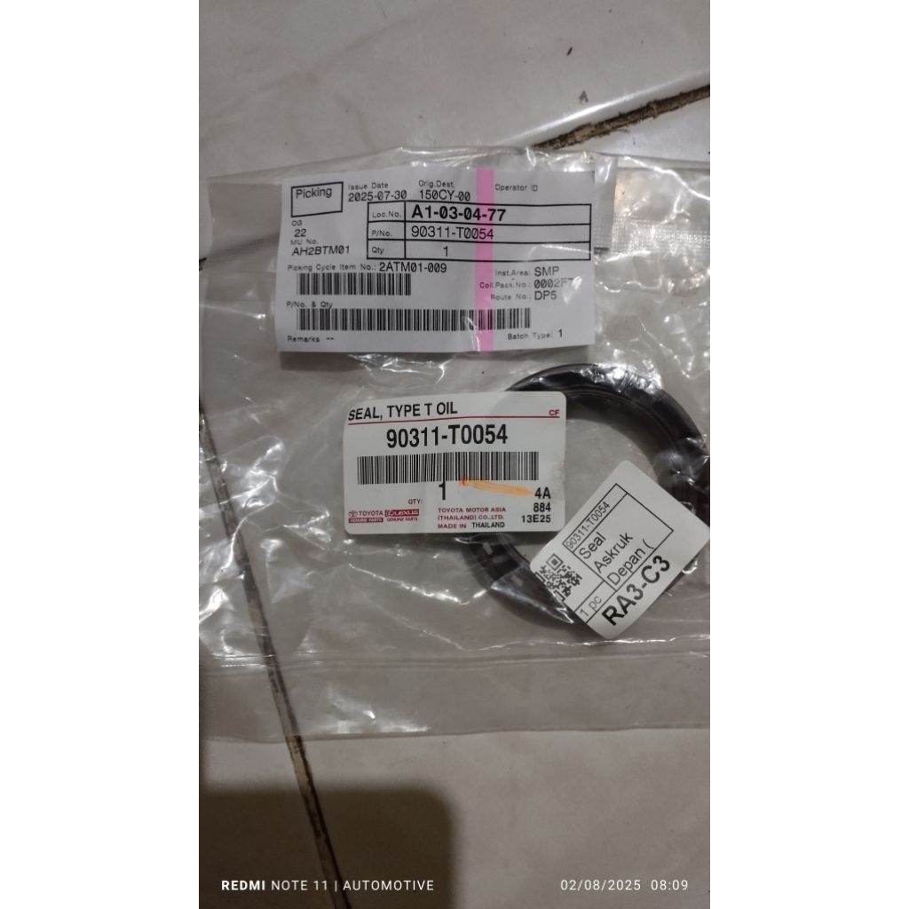 Seal As Kruk Depan Innova Fortuner Hilux Diesel 2KD Original 90311 T0054