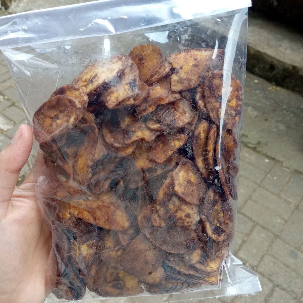 

KERIPIK PISANG COKLAT
