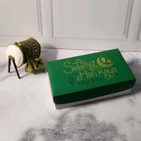 

Cake Box Kue Brownies Lebaran Dus Toples Kuker Roti Idul Fitri Ukuran 22x12x7 cm