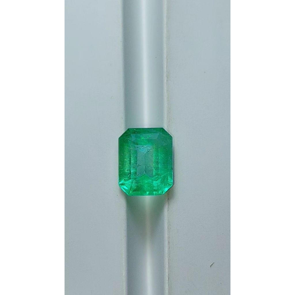 NATURAL EMERALD BERYL. zamrud colombia