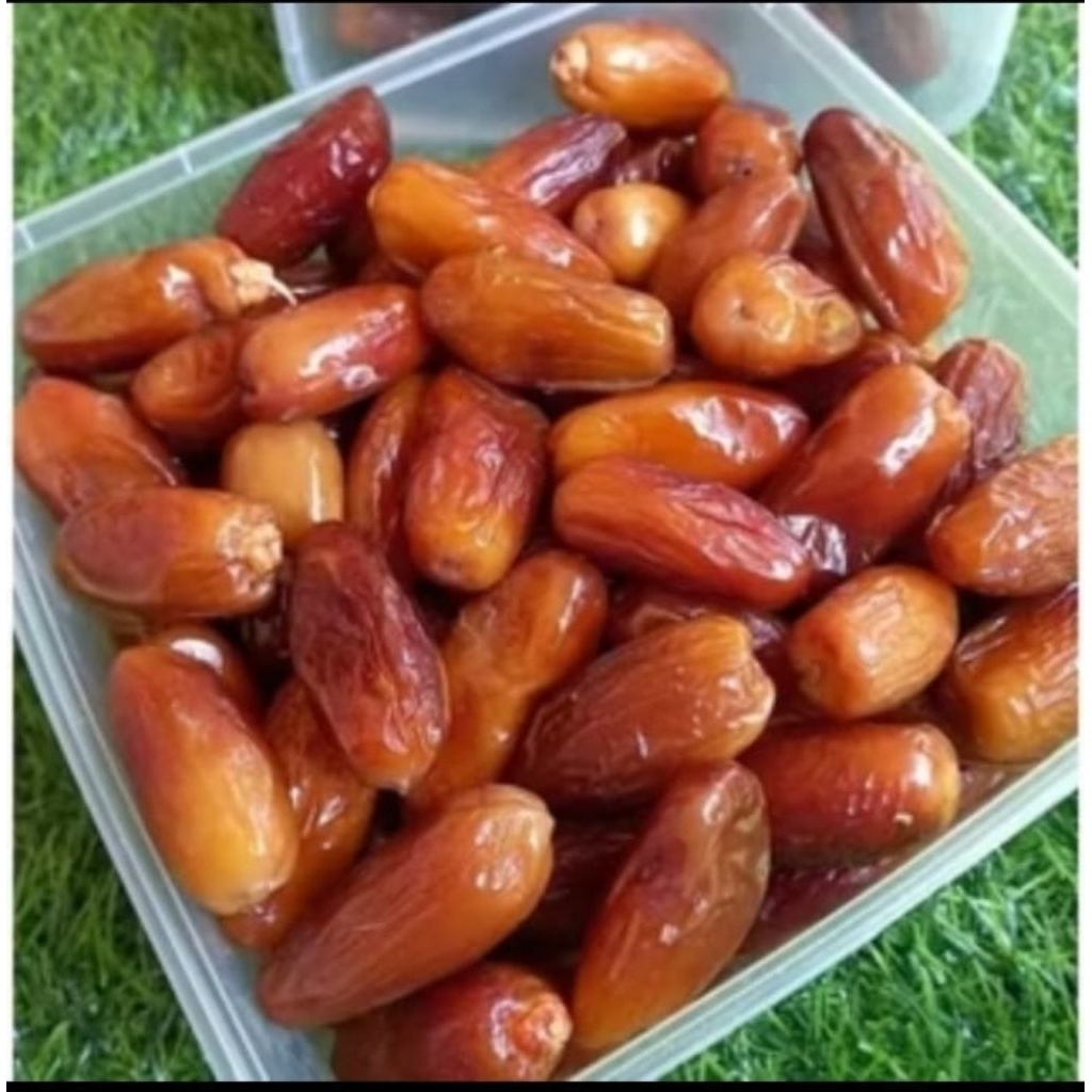 

Kurma Tunisa Madu Algeria 1kg dan 500gram