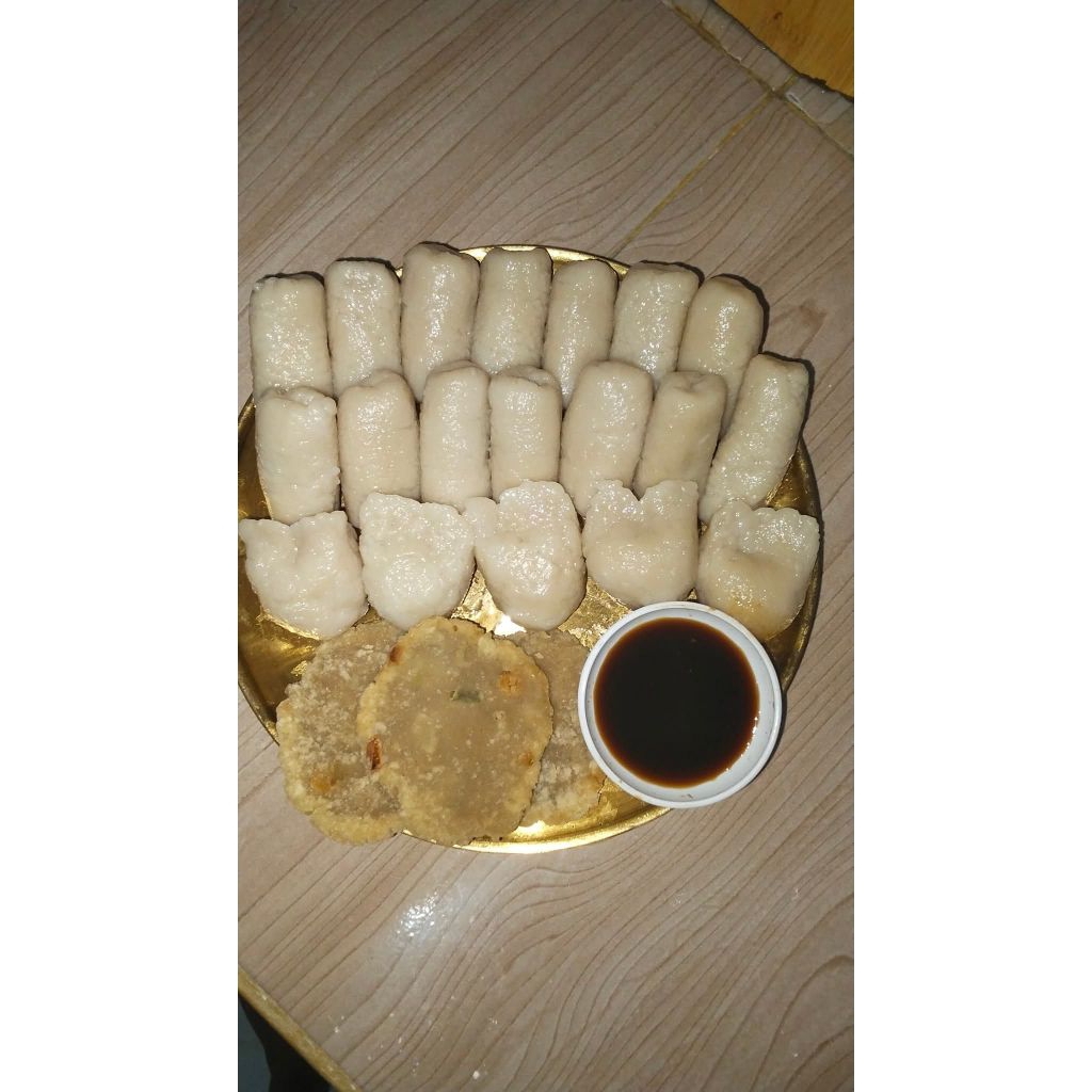 

pempek kulit dan lenjer (pempek Pawon)