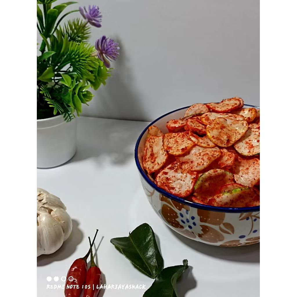

kerupul seblak cikur//krupuk bawang pedas daun jeruk