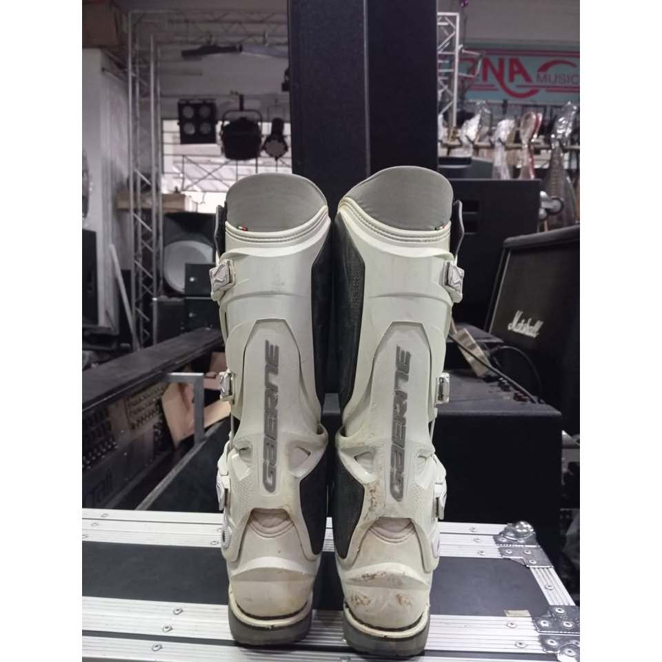 sepatu cross / trail gaerne sg22 bekas