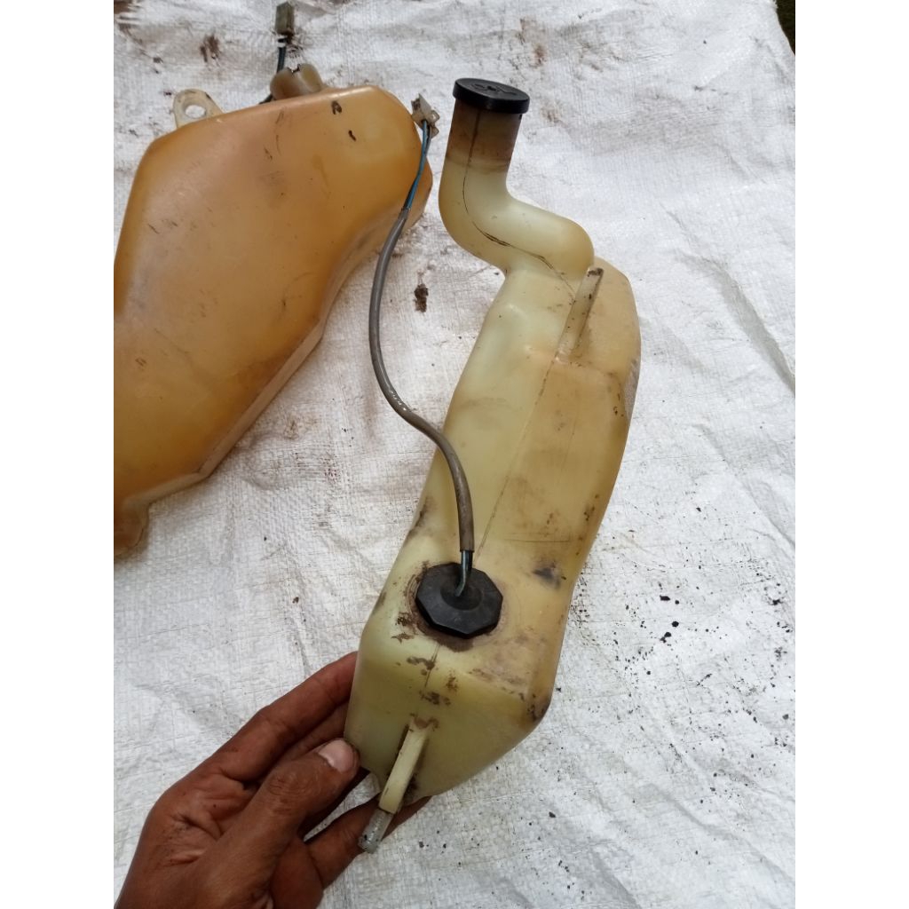 botol oli samping satria hiu copotan