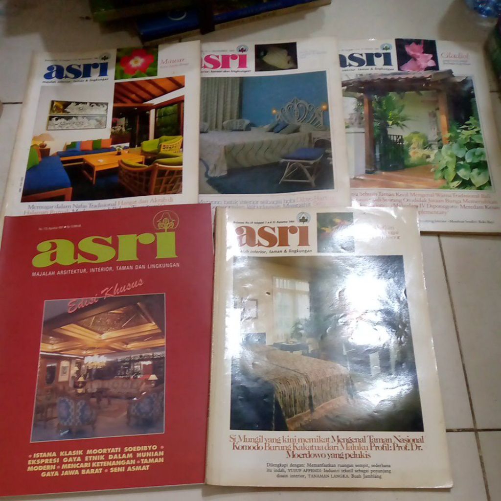 majalah rumah asri bekas original Rp 10.000