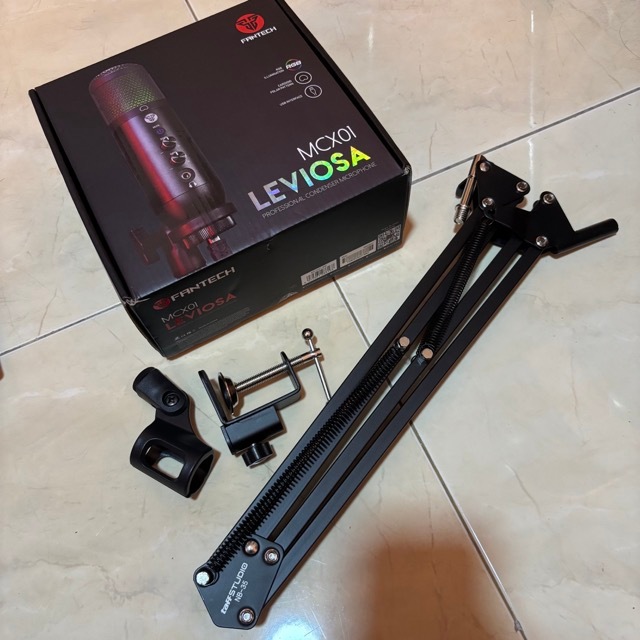 Microphone Gaming Fantech MCX01 Leviosa RGB Streamers LIVE Bekas Second Preloved Mic Kabel USB Kompu