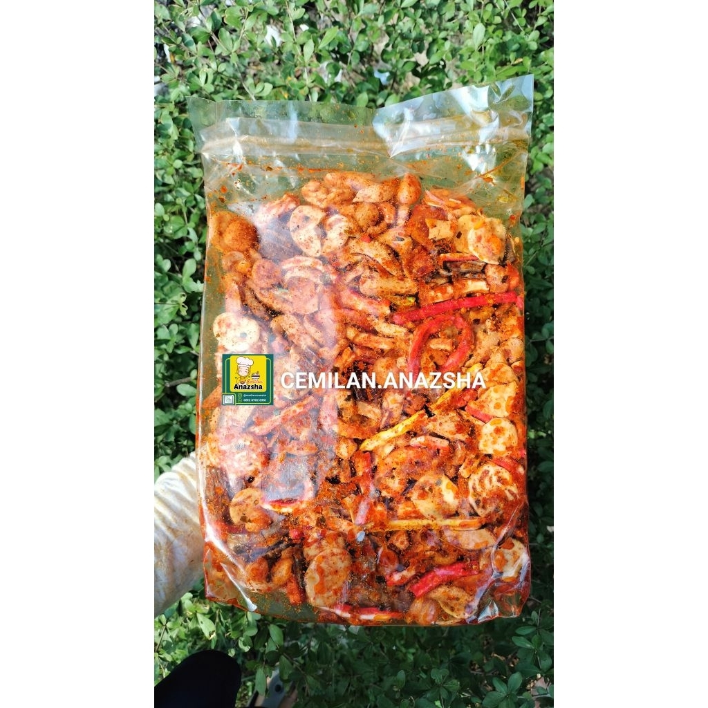 

KRIPIK SEBLAK MIX PEDAS DAUN JERUK 1KG