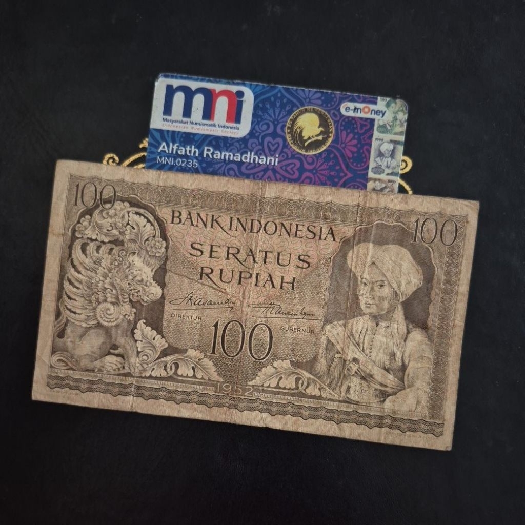 Uang Kuno Seri Budaya Pecahan 100 Rupiah