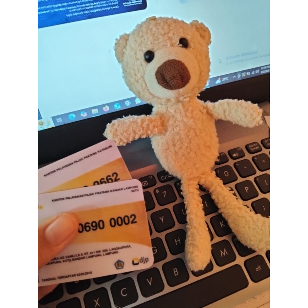 

CETAK PVC ID CARD BAHAN TEBAL