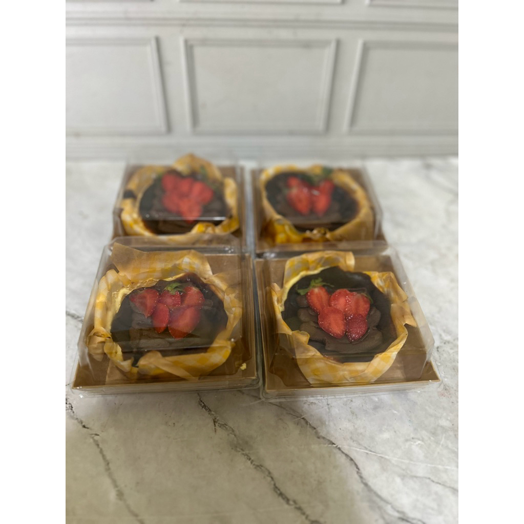 

burnt cheese cake choco strawberry