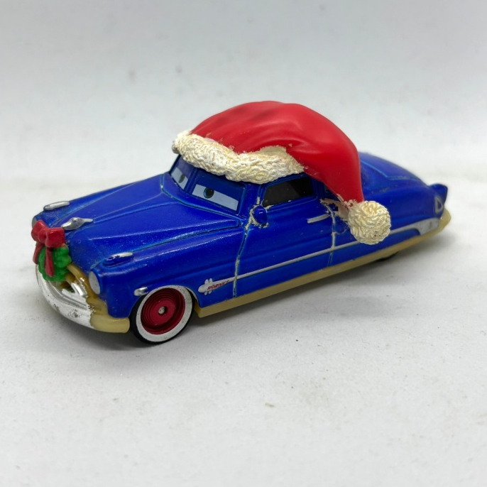 Mattel Disney Pixar  - The World of Cars Decked Out Doc Hudson