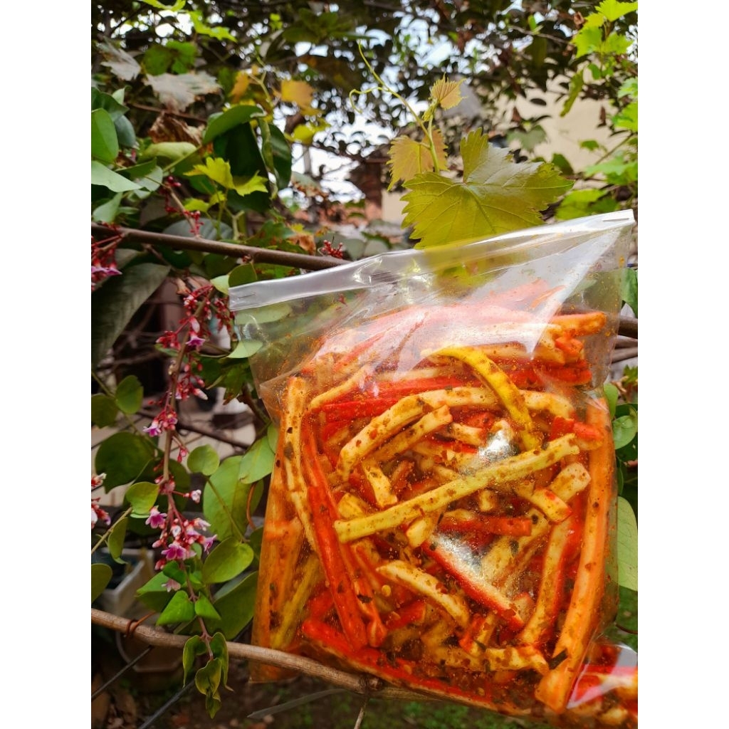 

Aneka Cemilan Viral Sebring Seblak Kering Kurnia Kerupuk Beton 250gr Asin Pedas Daun Jeruk / Original