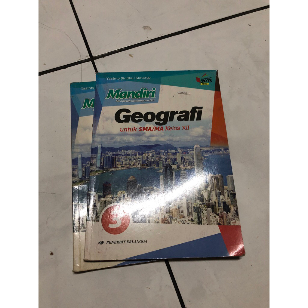 buku geografi kelas 12
