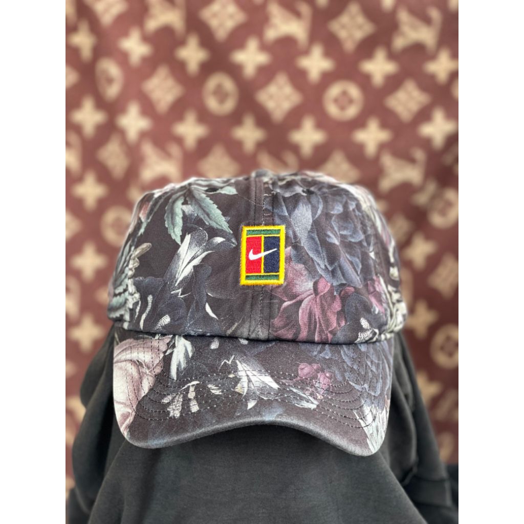 topi Nike court vintage drifit bunga langka