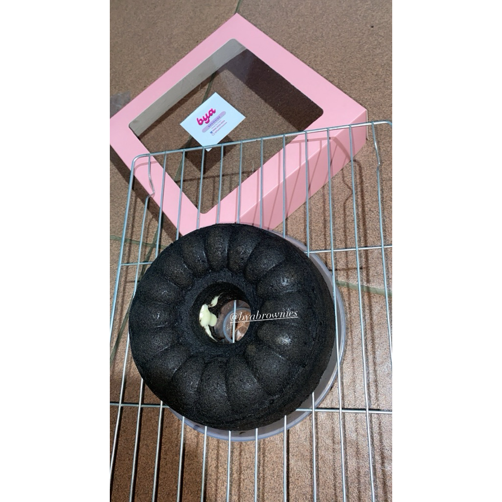 

Bolu Ketan Hitam Keju Lumer