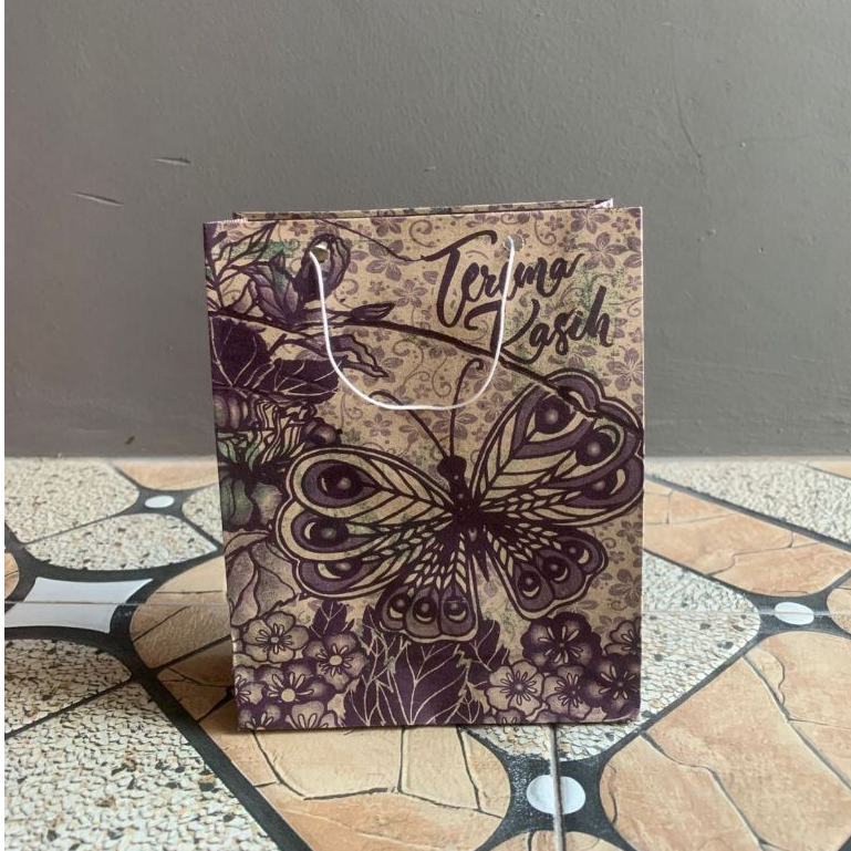 

Paper bag motif batik / Paperbag murah / Tas Kertas Kakak mini Motif Batik souvenir kado makanan kue