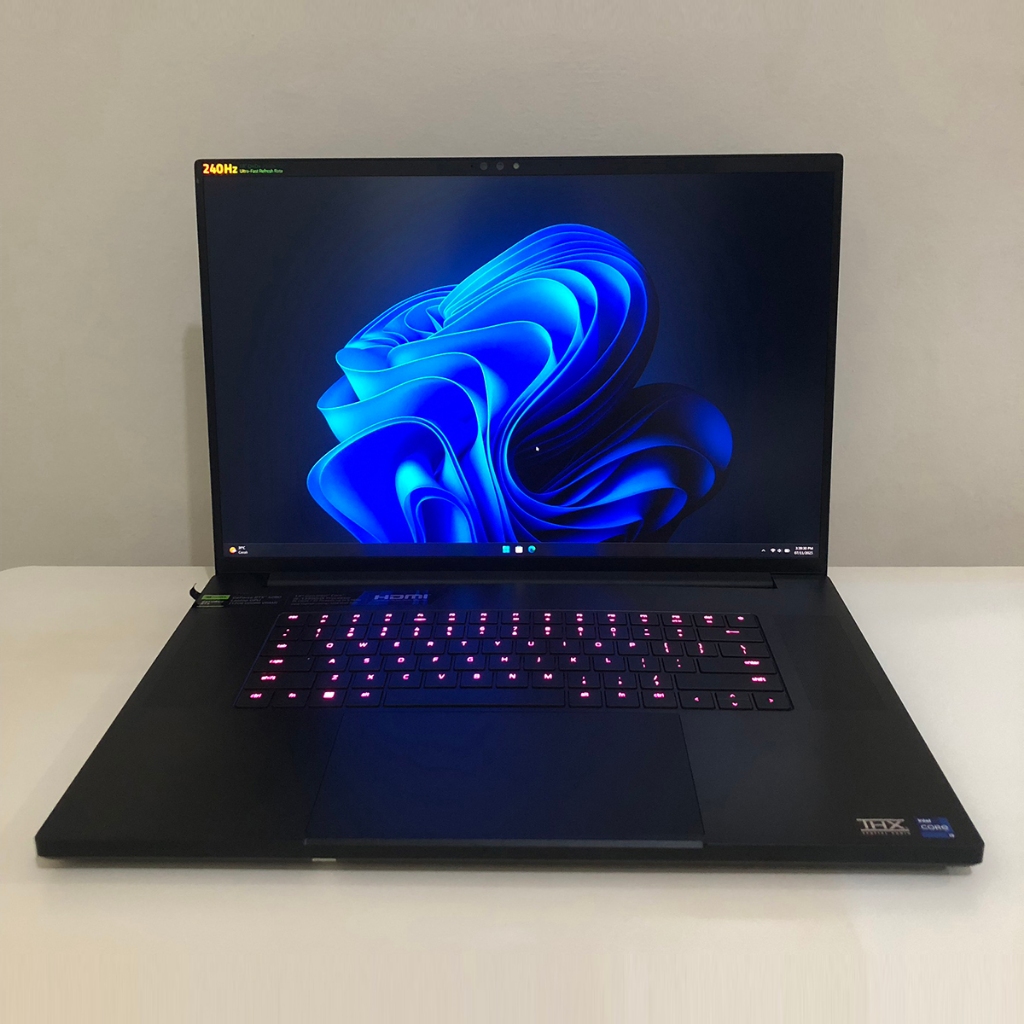 Razer Blade 18 i9 13950HX RTX 4080 12GB 32Gb 2Tb QHD+ IPS 240HZ W11 Pro Original