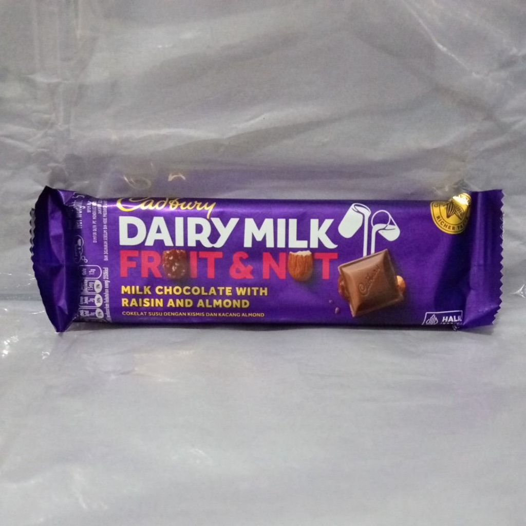 

Cadbury Dairy Milk Fruit & Nut 57g