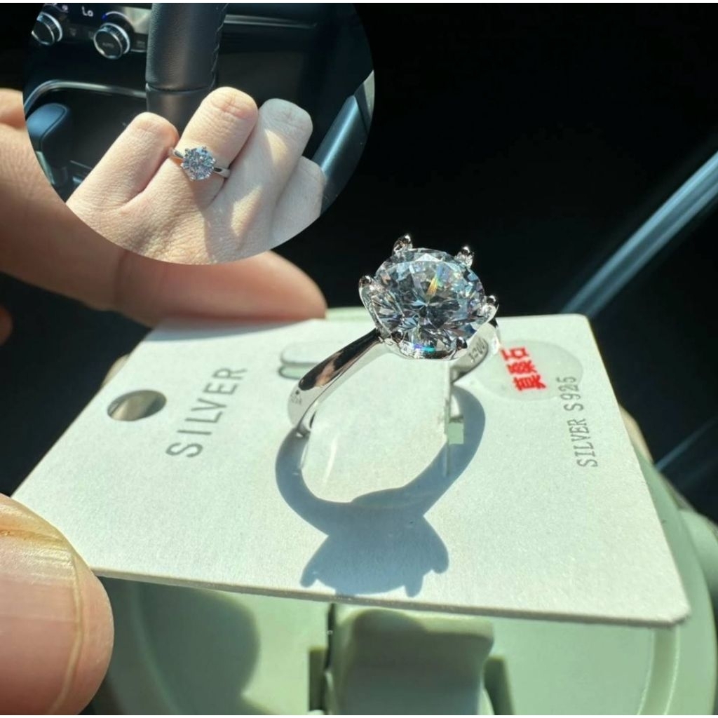 (NEW) 5A Cubic Zirconia Alloy solitaire ring