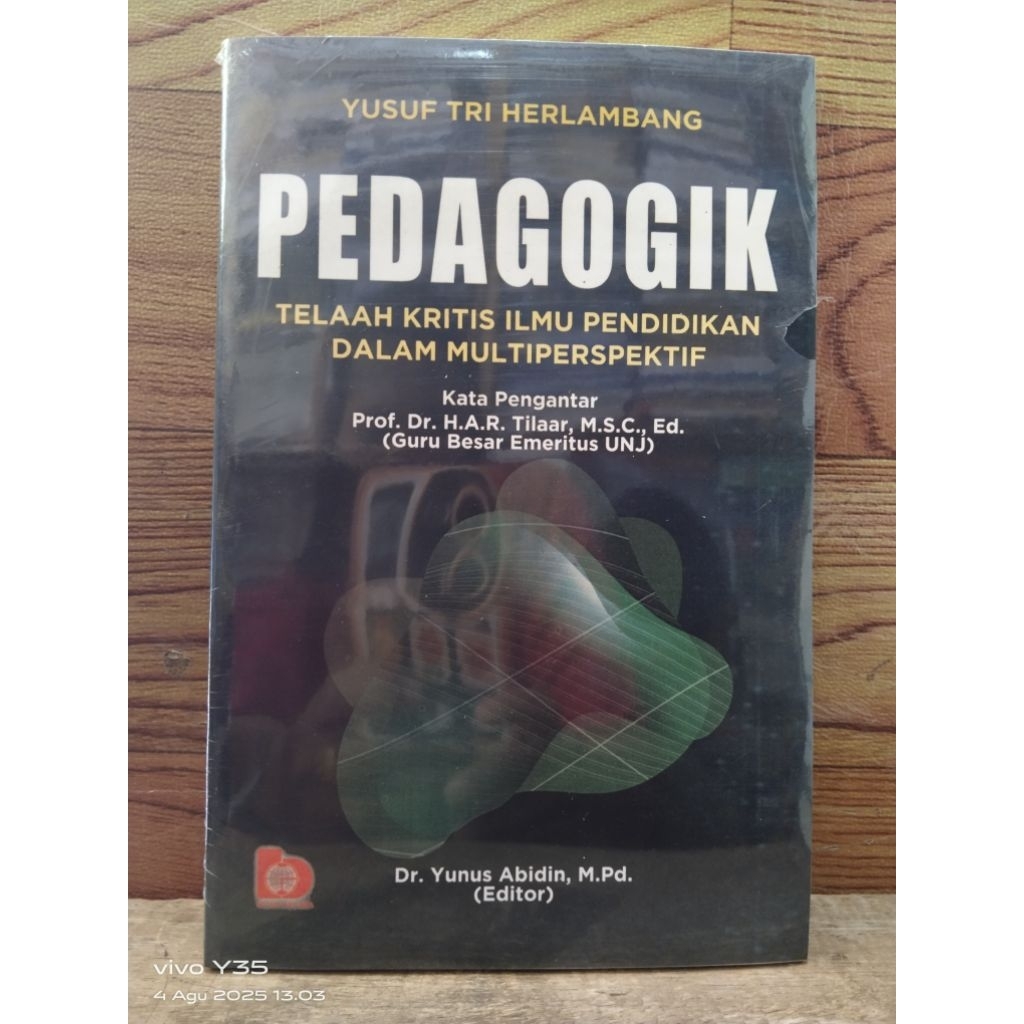 Buku, pedagogik telaah Kritis ilmu pendidikan dalam multiperspektif