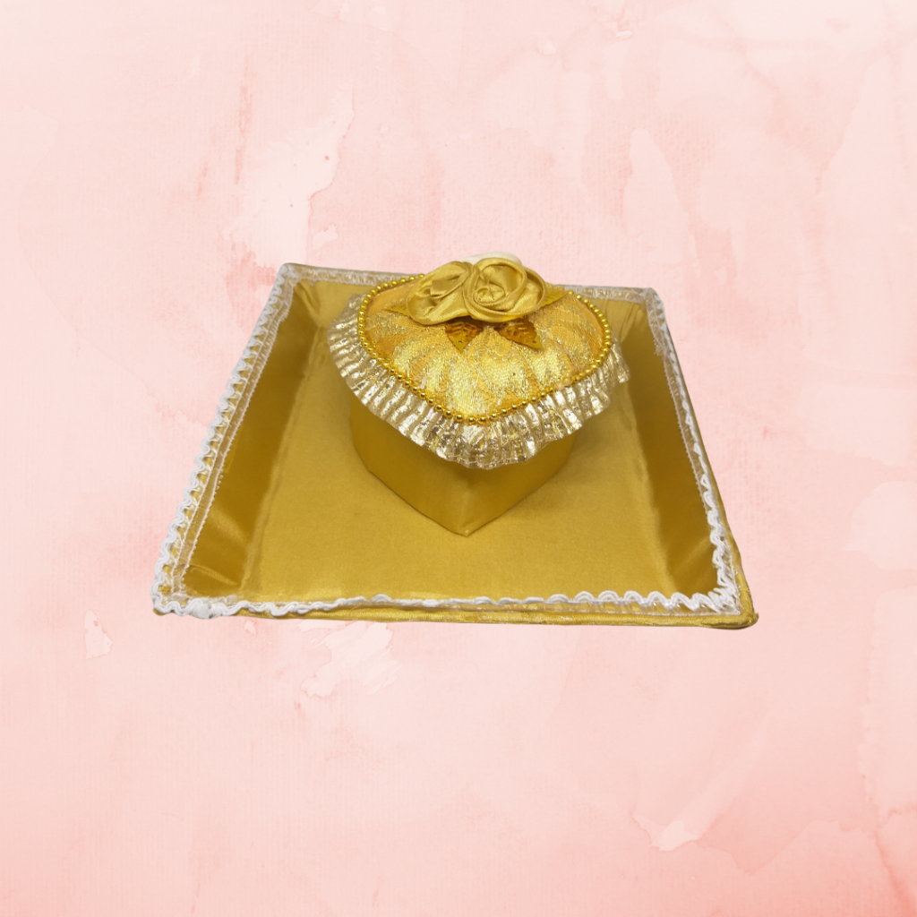 Tempat Cincin Pertunangan Tempat Cincin Pernikahan Renda