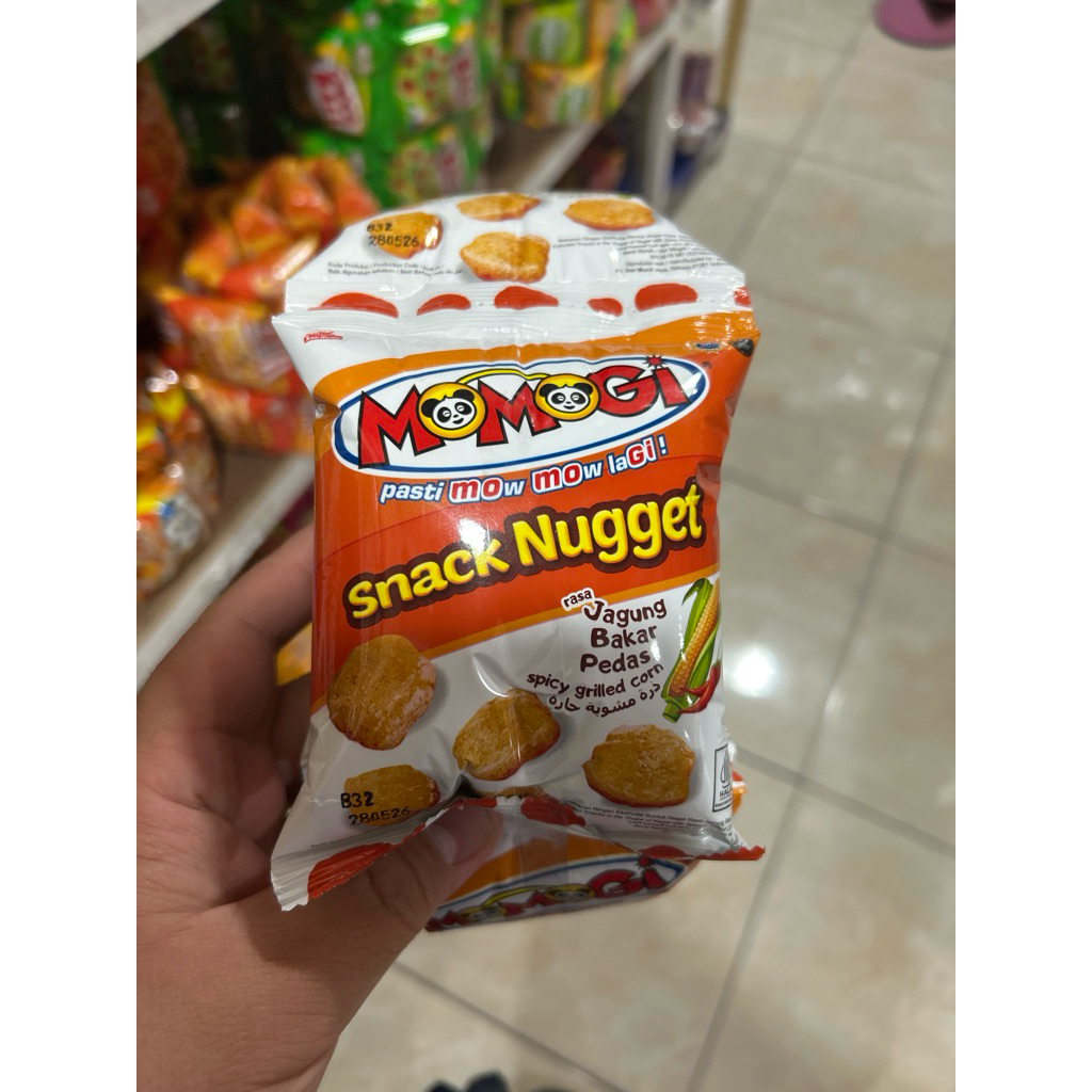 

MOMOGI snack Nugget 10gr renteng