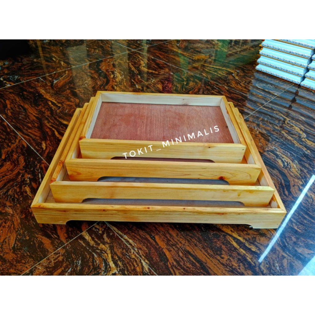 

KOTAK HANTARAN KAYU JATI BELANDA BOX SAJA