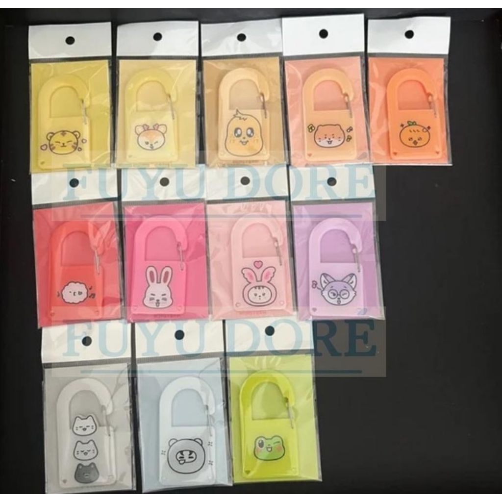 Seventeen Miniteen Pop-up Store Bangkok - Arcylic Carabiner