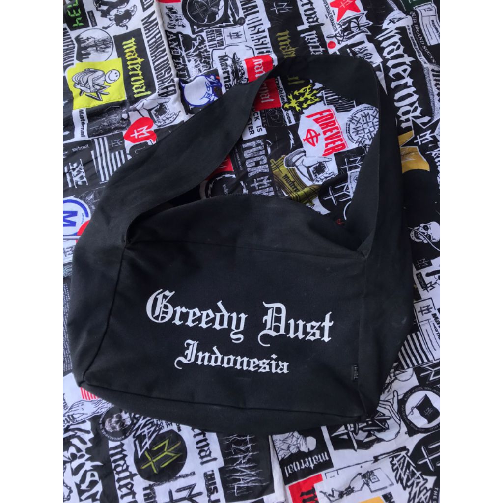 Sling bag GREEDY DUST INDONESIA