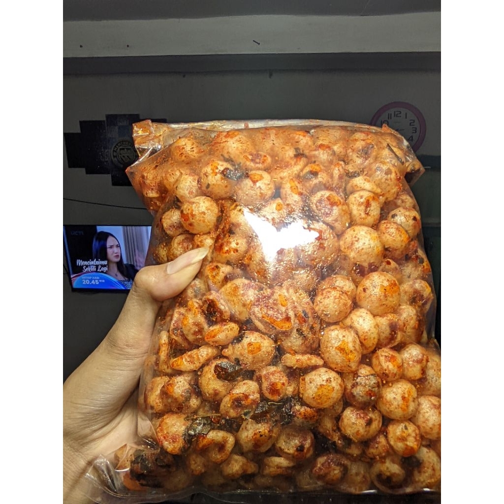 

Cimol kering pedas daun jeruk 250gr