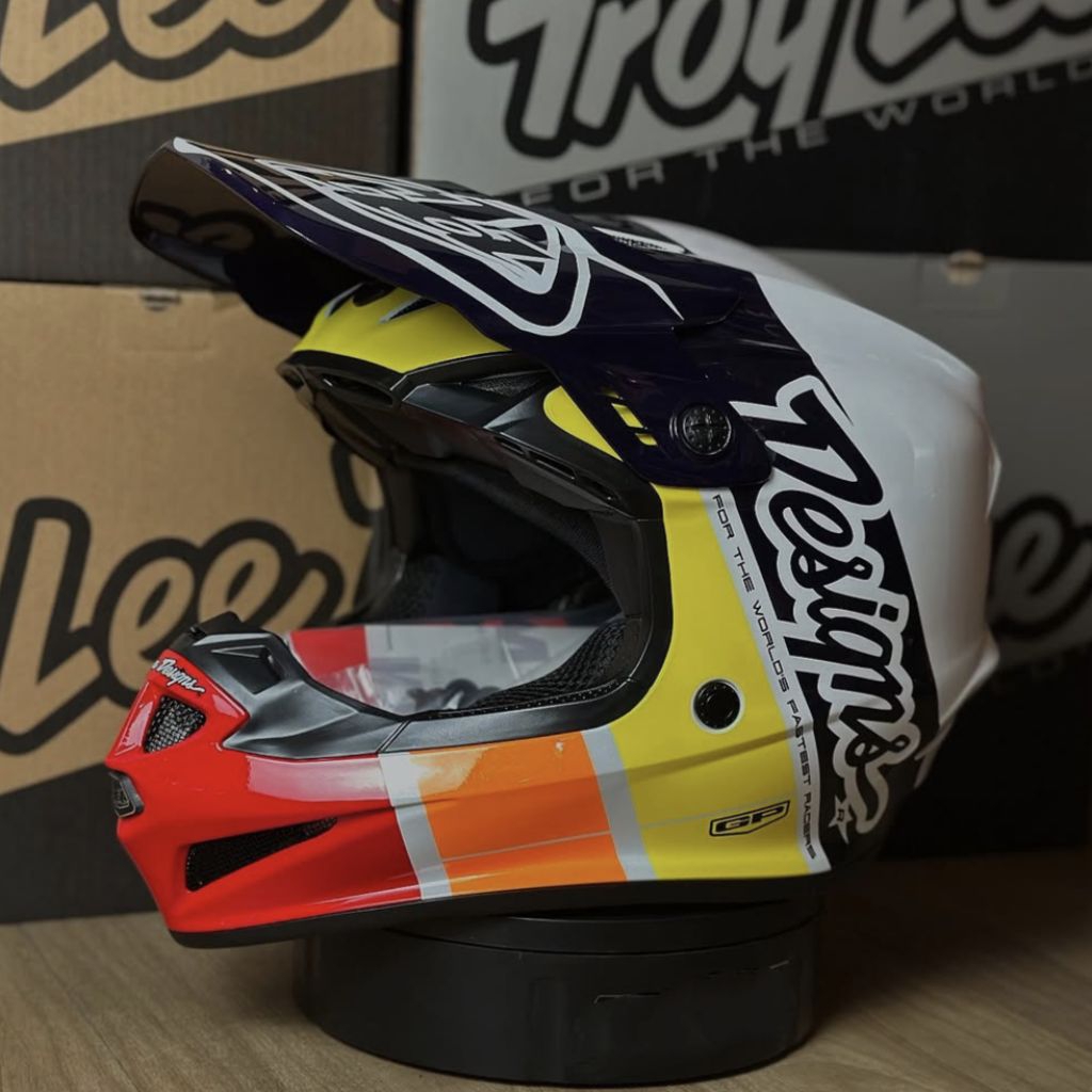 Helm TLD Troy Lee Design GP Runner Sunrise Cross