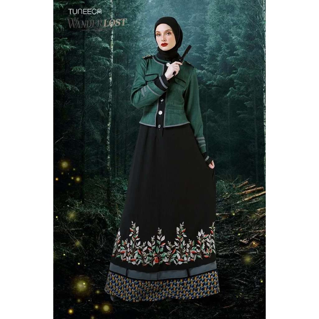 TUNEECA GAMIS LUNA SERENATA T-1224007 (TUNEECA WANDERLOST ) GAMIS HITAM MIX HIJAU BOTOL APLIKASI BOR