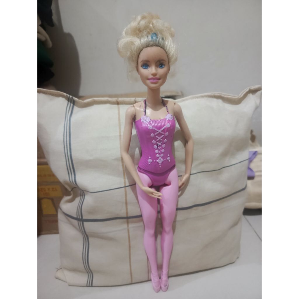 Boneka Barbie Mattel balet junk