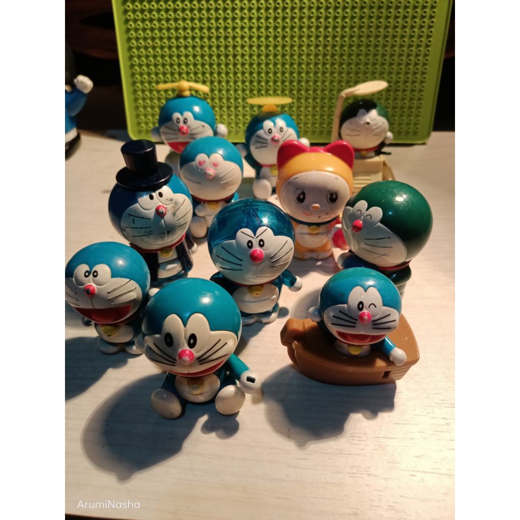 Mainan Figure Doraemon & Dorami preloved – Koleksi Berbagai Pose