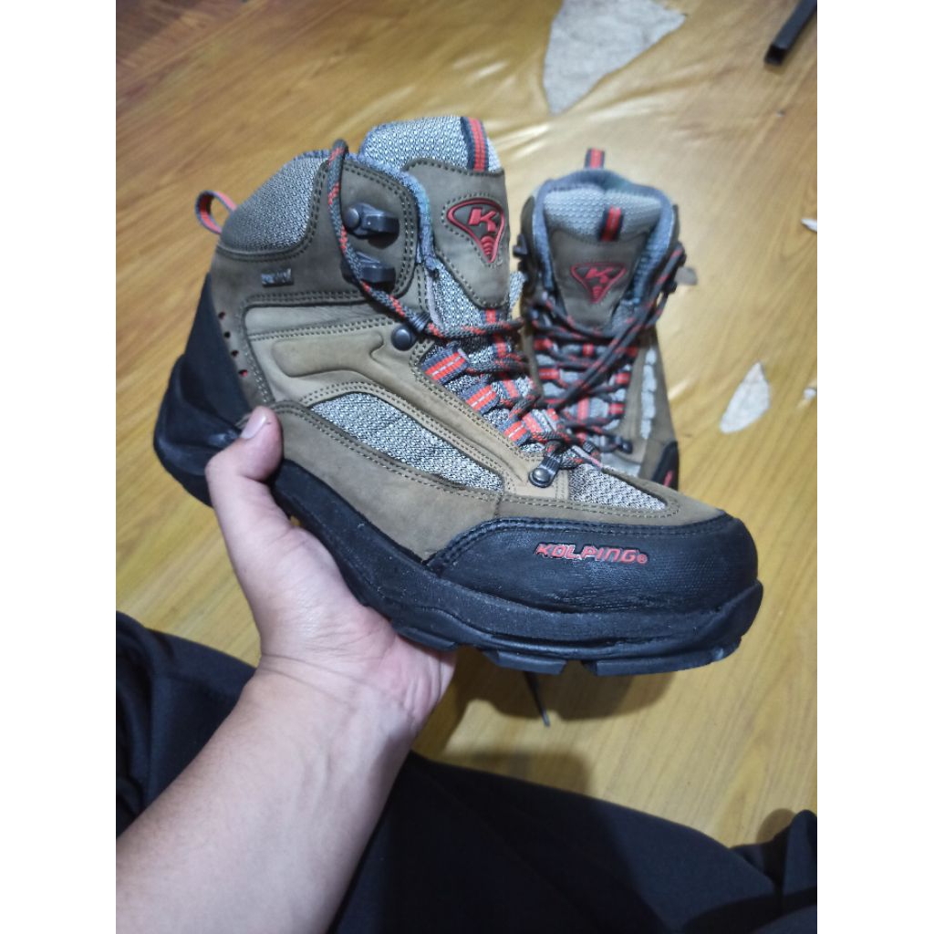 Sepatu Outdoor Kolping