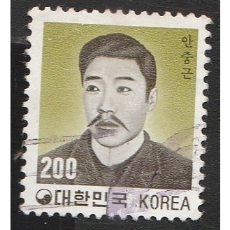 

A 10758 SATU BUAH PRANGKO KOREA NOMINAL 200 WON TEMA TOKOH TERNAMA DENGAN KONDISI SUDAH ADA CAP