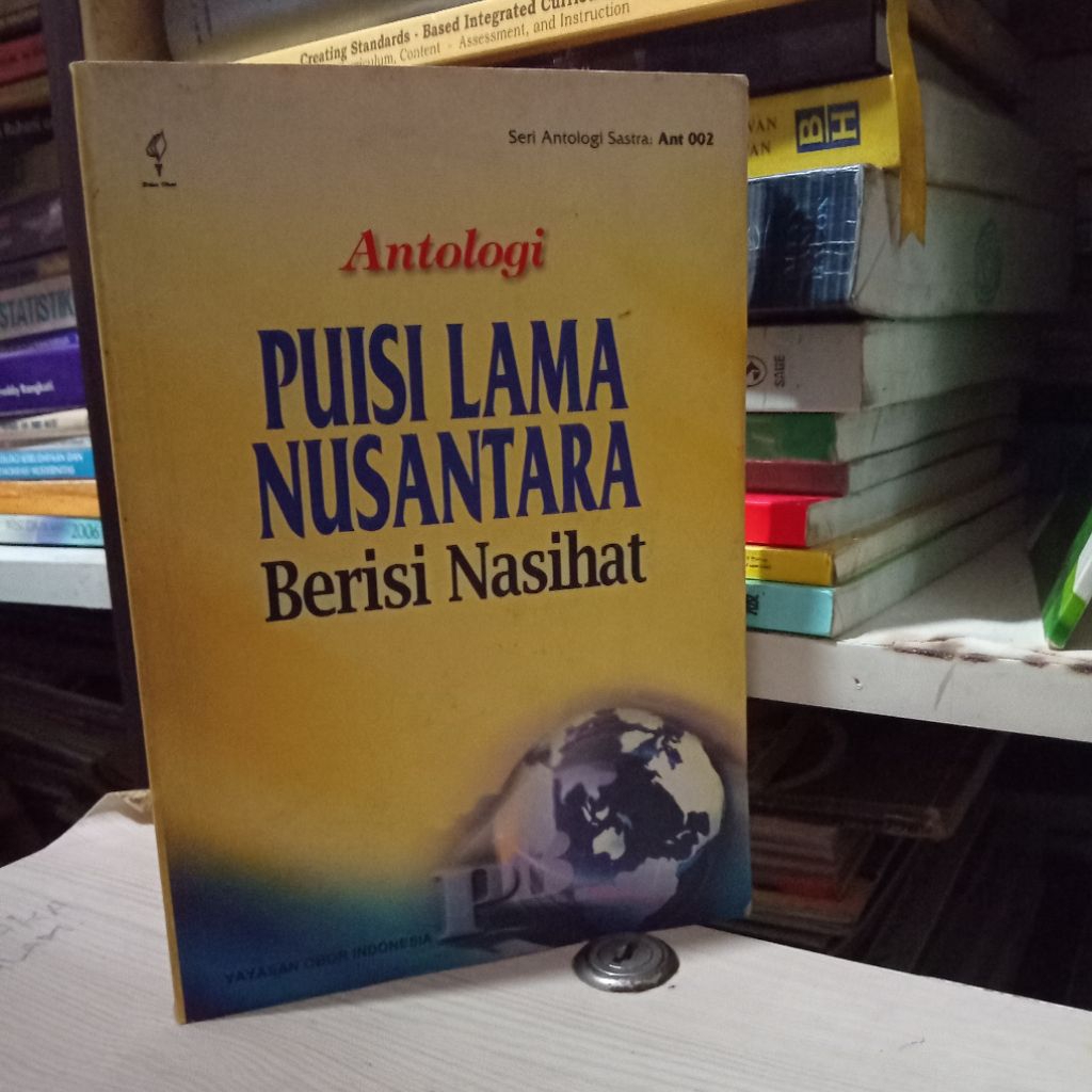 buku antologi puisi lama Nusantara