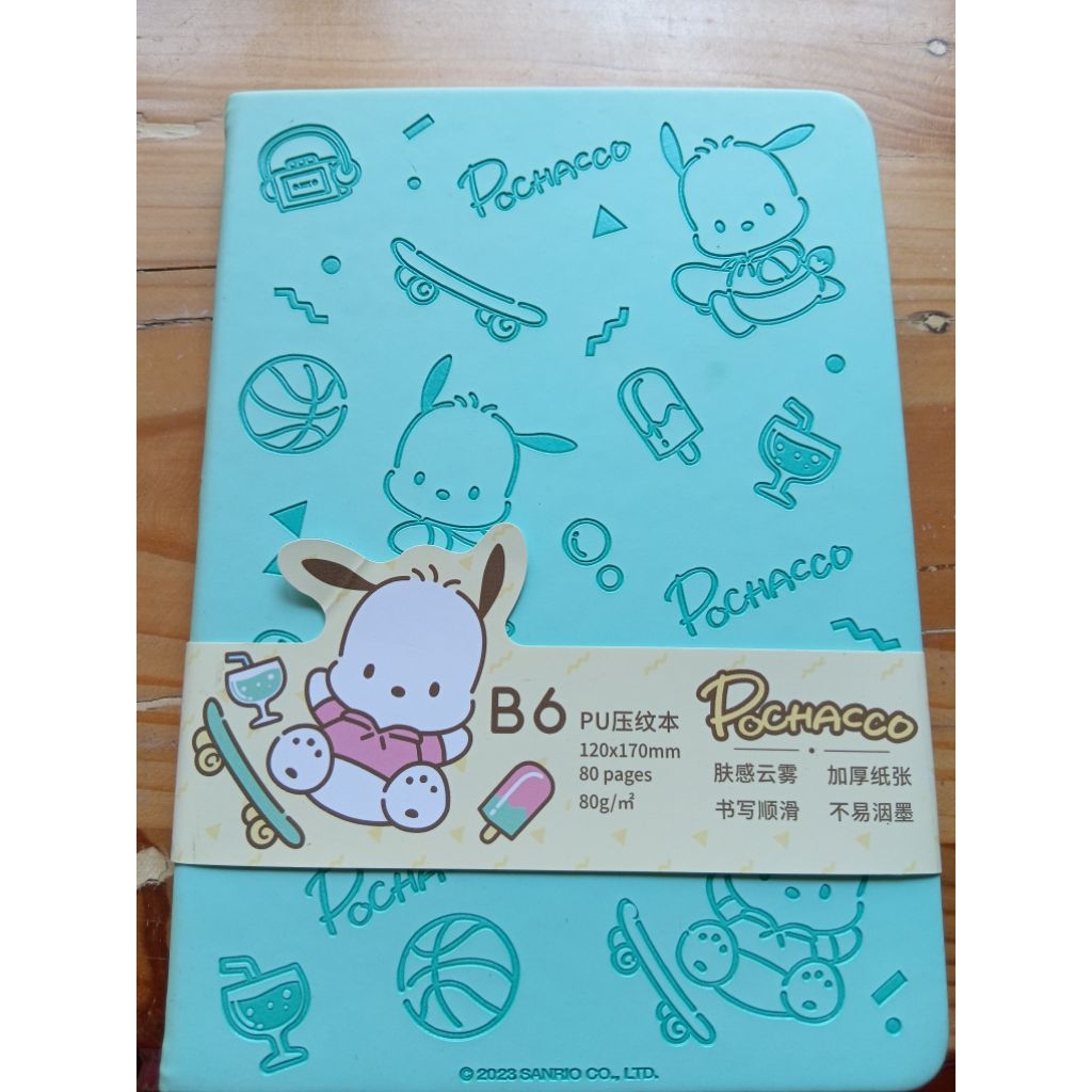 

Buku Tulis B6 Sanrio Pochacco