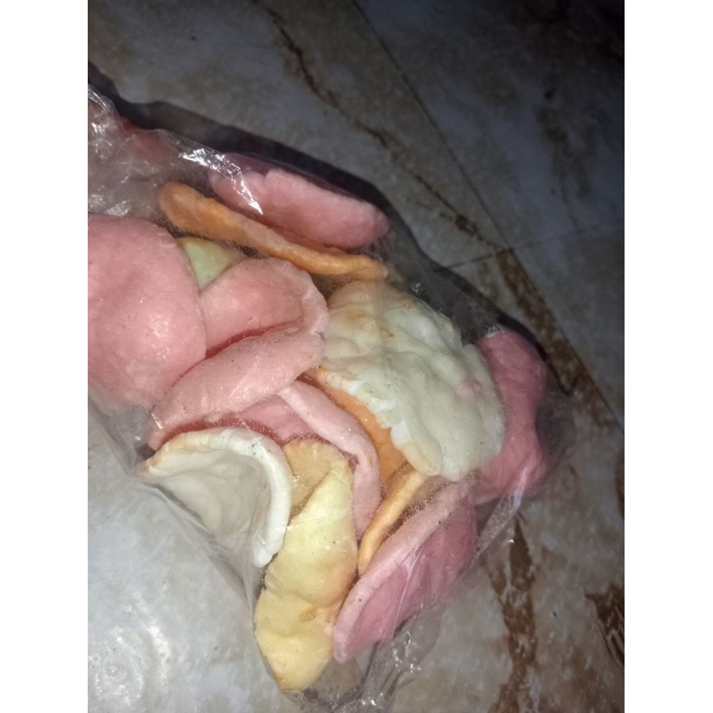 

krupuk bawang tayamum atau goreng pasir gurih