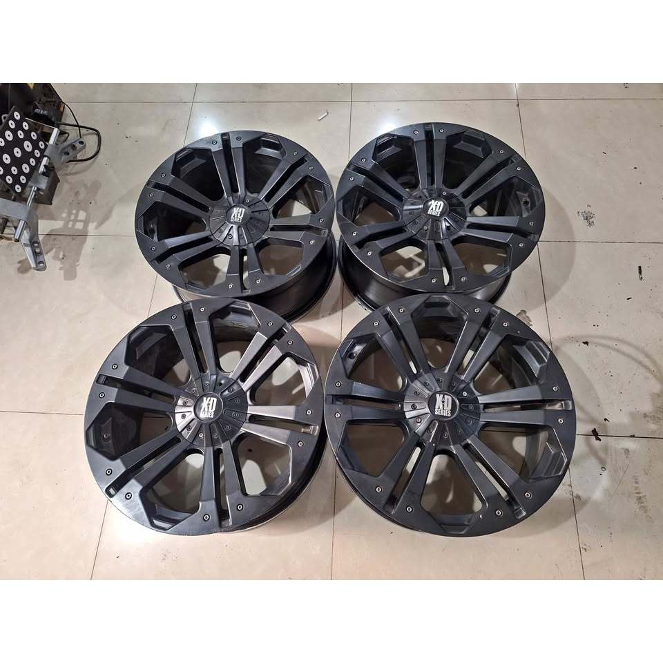 VELG MOBIL RACING XD SERIES RING 20 LEBAR 9 LUBANG BAUT PCD 6X139 PELEK