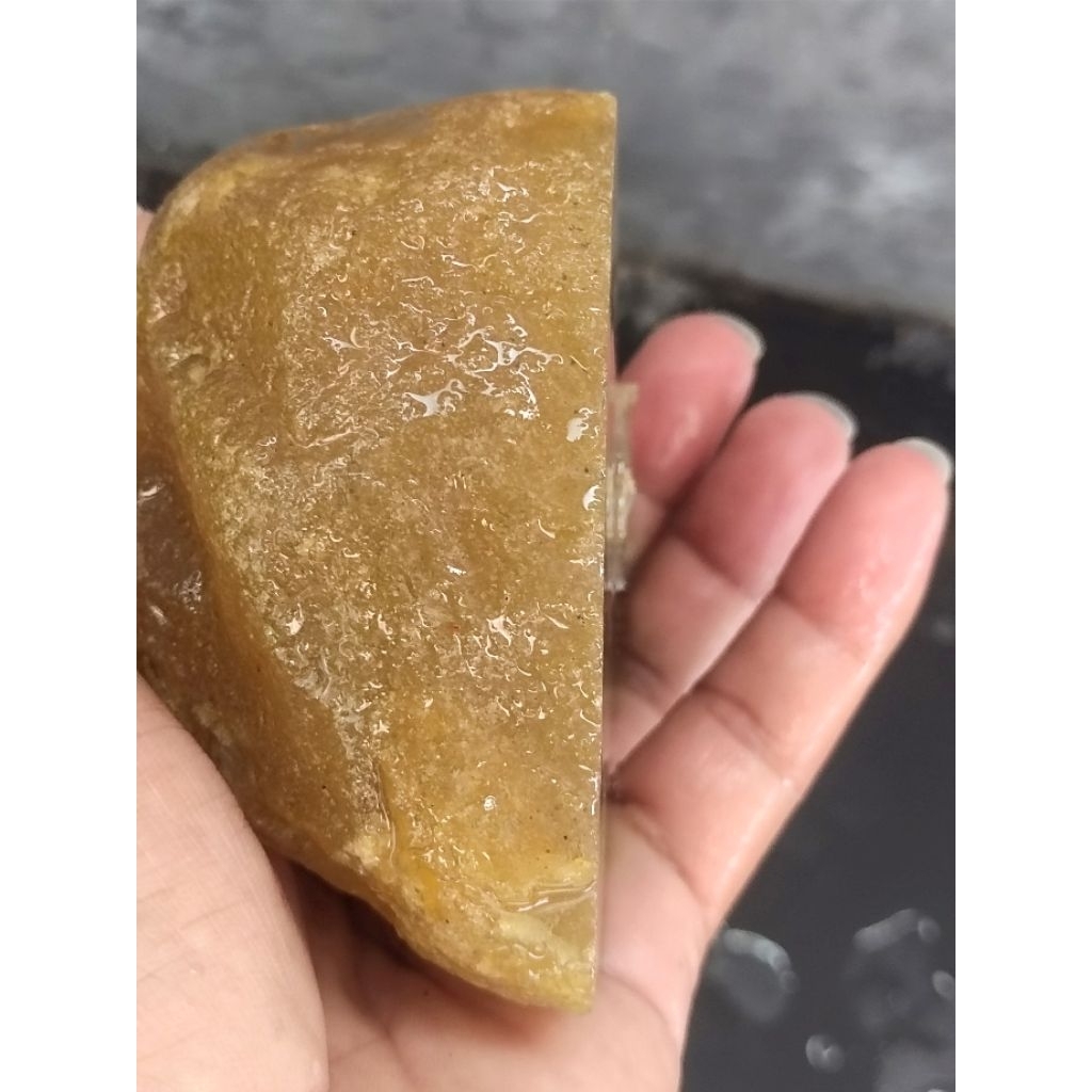 bahan batu anggur klasik combong