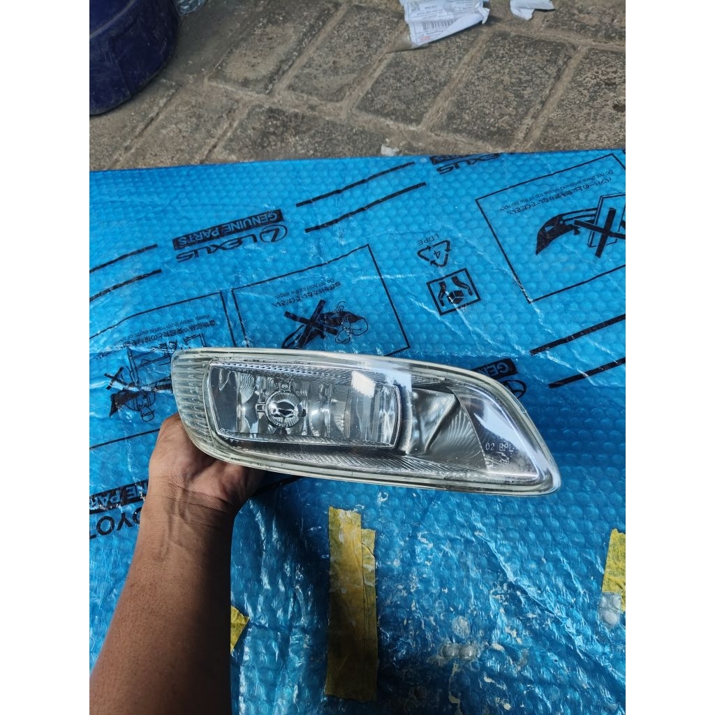Foglamp lampu kabut kijang kapsul thn 2003, 2004 original.