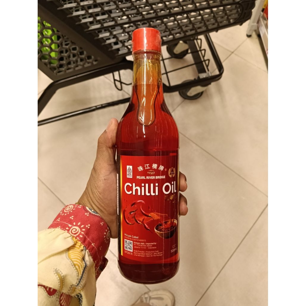 

pearl river bridge chilli oil 500ml minyak cabai