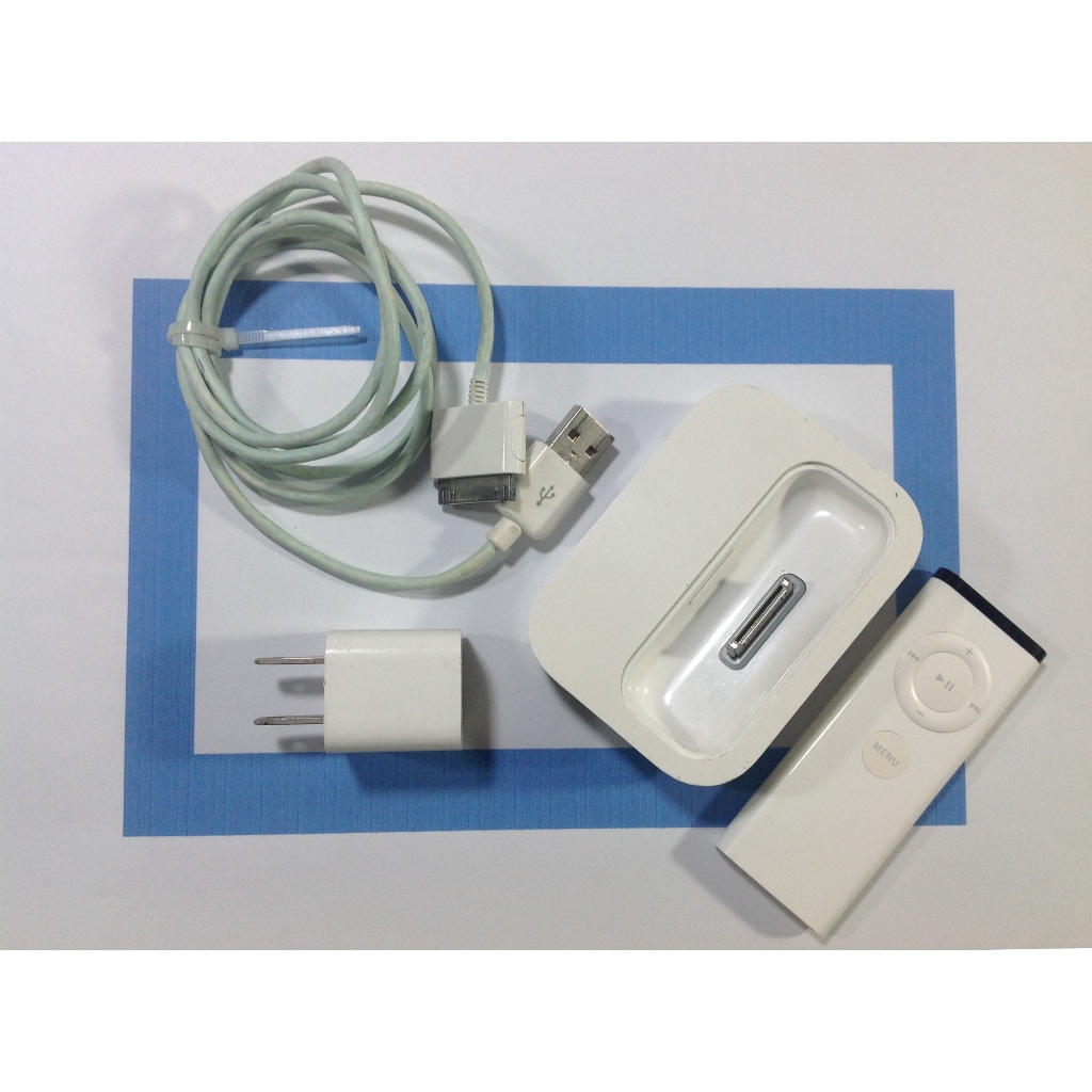 ipod classic acc - ipod dock, remote, usb power adapter, usb 30pin cable